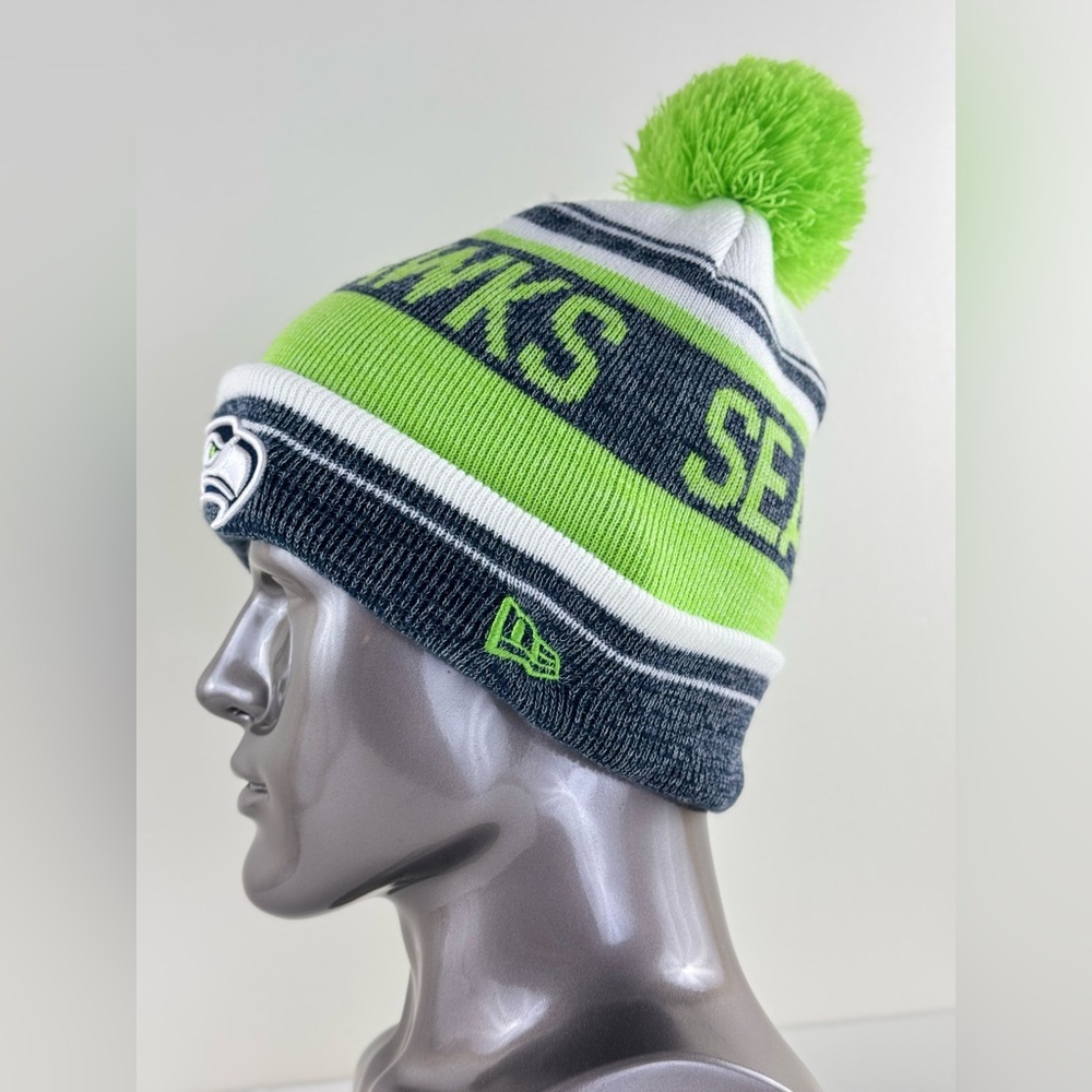 New Era NFL Seattle Seahawks striped Logo, Cuffed Beanie Skull Cap (Unisex) - Picture 3 of 10